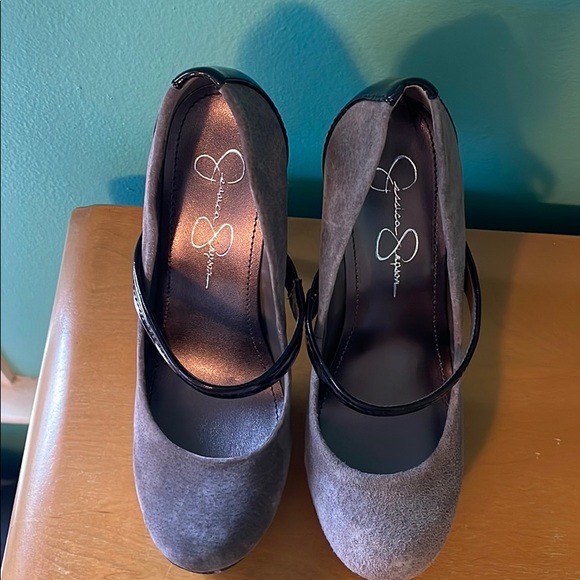 Jessica Simpson platform heels - Picture 6 of 6